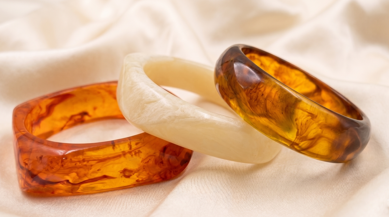 Creamsicle Faceted Resin Bangle Set